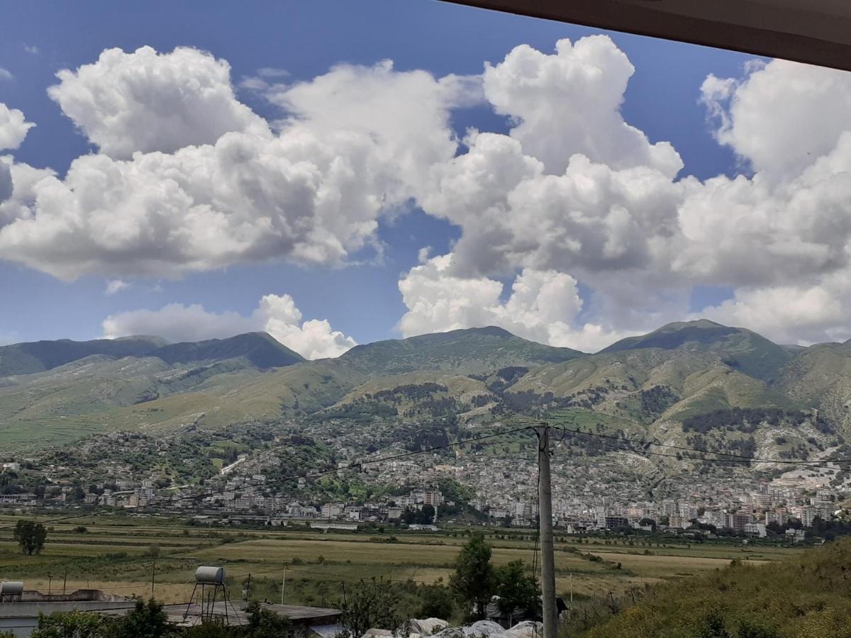 Kanushi House Gjirokastër Esterno foto