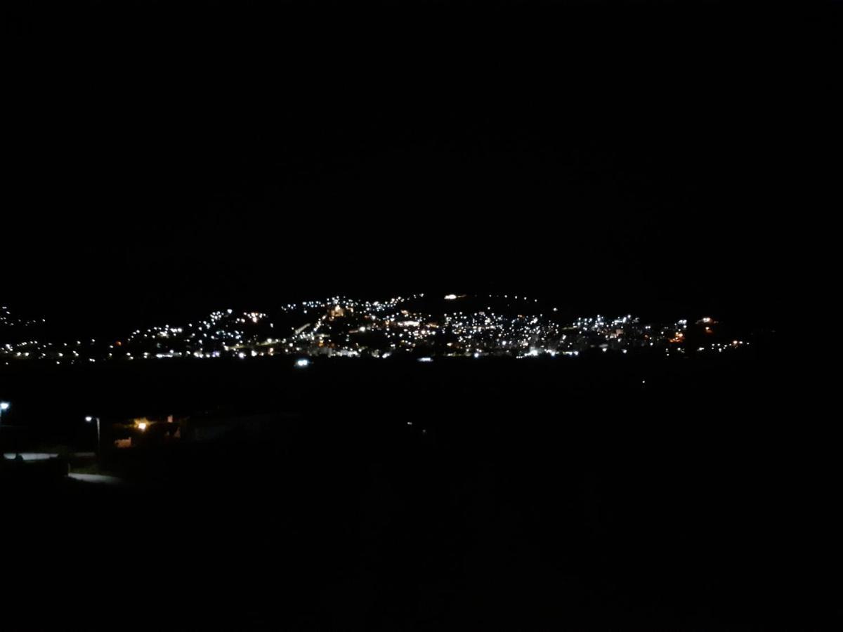 Kanushi House Gjirokastër Esterno foto